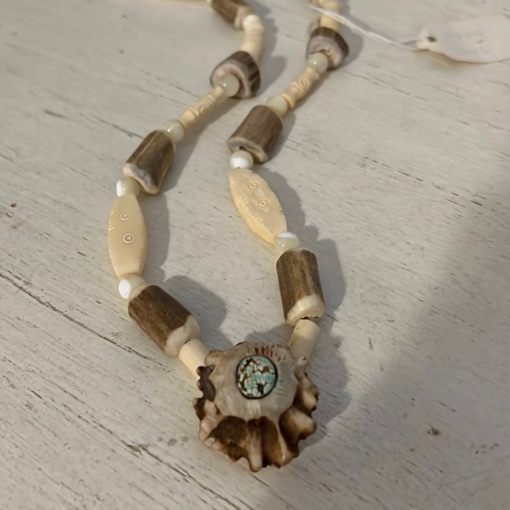 Carved deer and beaded necklace 22”